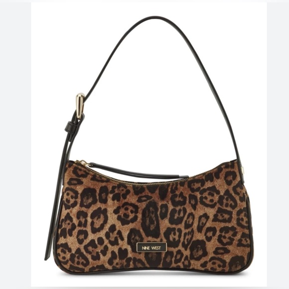 Nine West Handbags - Nine West
Nine West Adlee shoulder bag